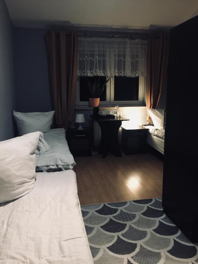 Pokoje Przy Lotnisku Lesznowola  Dış mekan fotoğraf